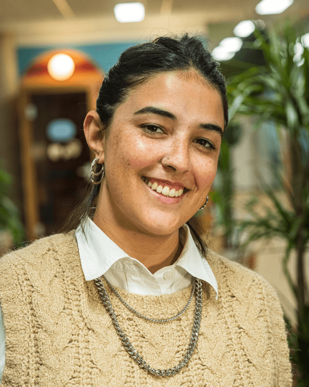 Retrato de Cande, especialista en paid media